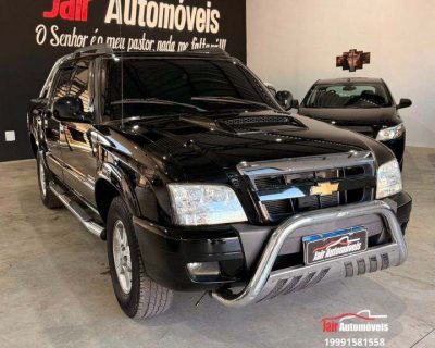 Veiculo_Semi_Novo_Jair_Automoveis_Chevrolett_S_1_0_Advangece_-Preto_3