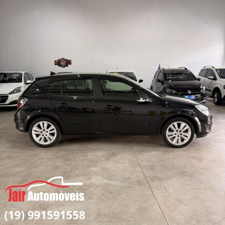 Veículo Semi Novo Vectra GT - Jair Automóveis