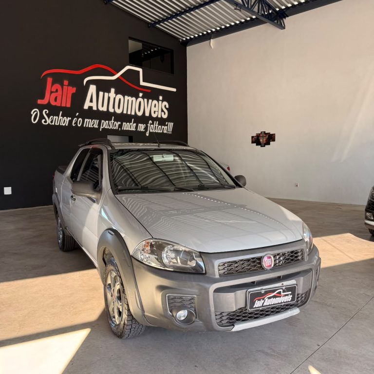 Veículo Semi Novo Strada em Alpinopolis - jair Automoveis
