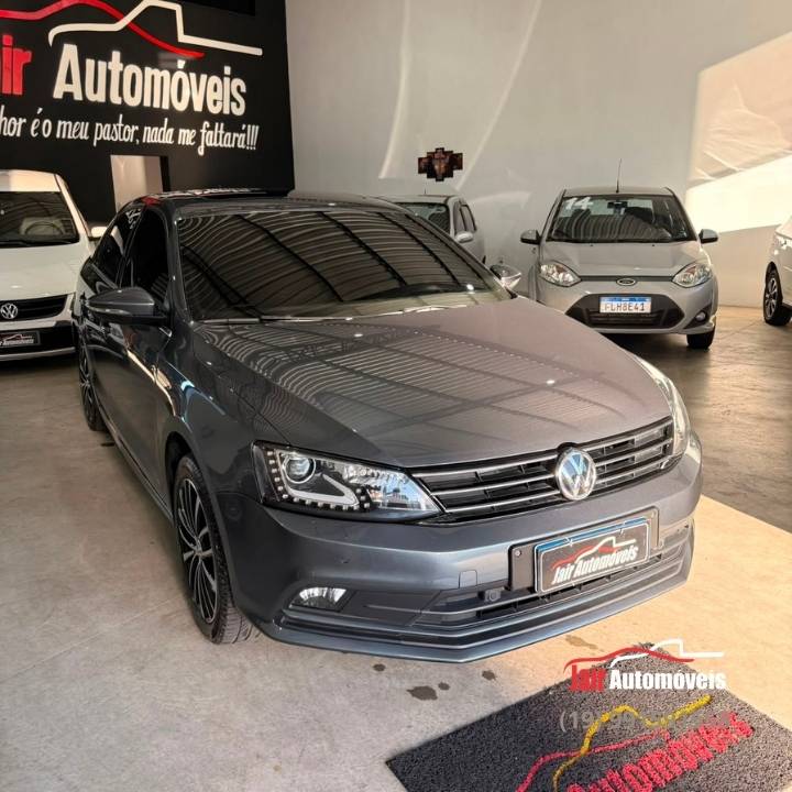 Carros 1 Veiculo Semi Novo Jair Automoveis Wolks Wagen Jetta 2 0 1 7 3